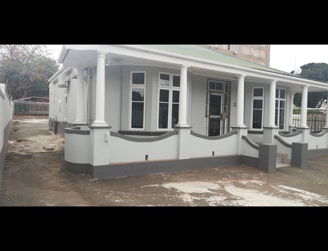 200M² OFFICE FOR SALE IN GLENWOOD
